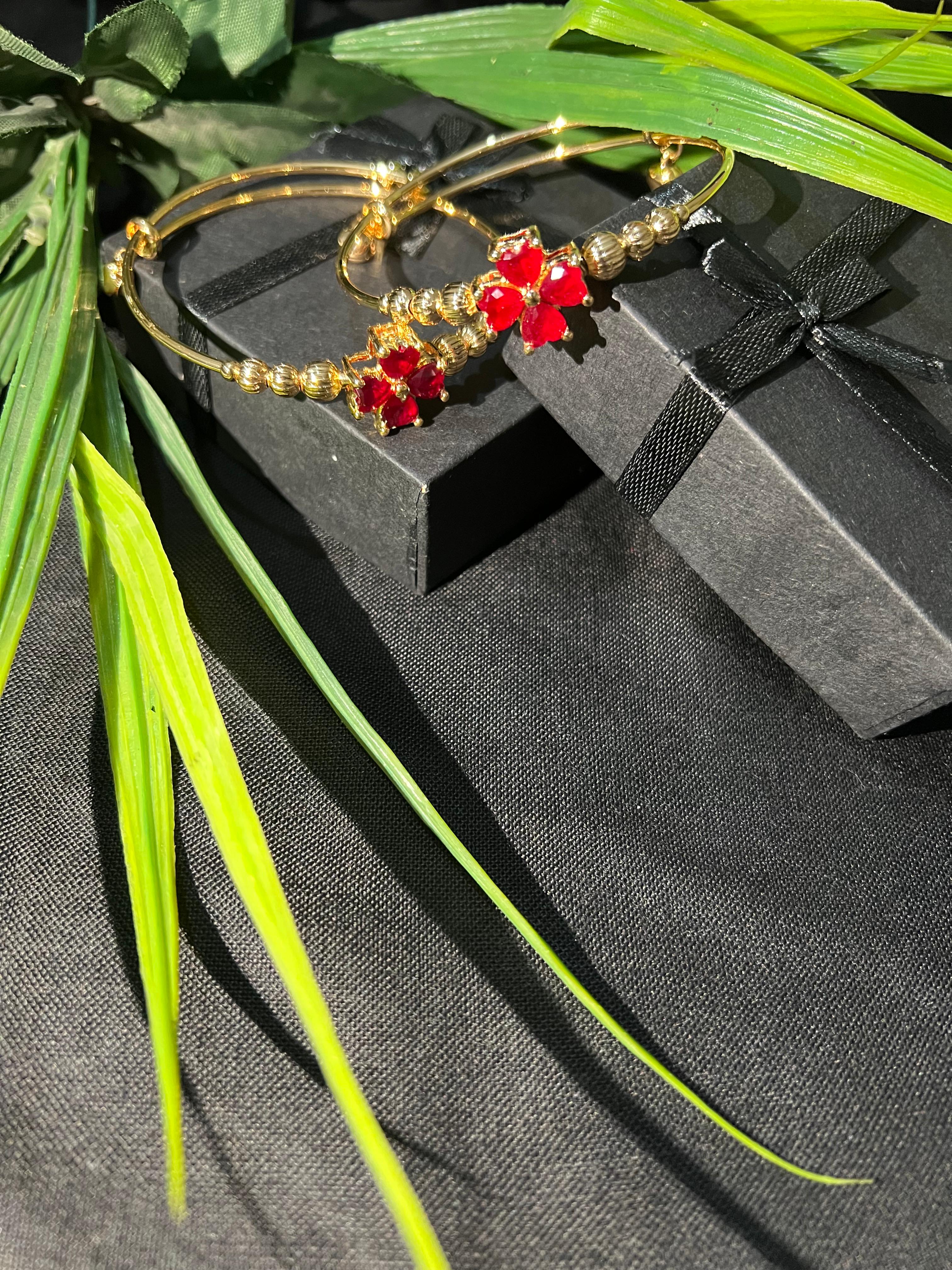 ELEGANT FINGER BRACELET