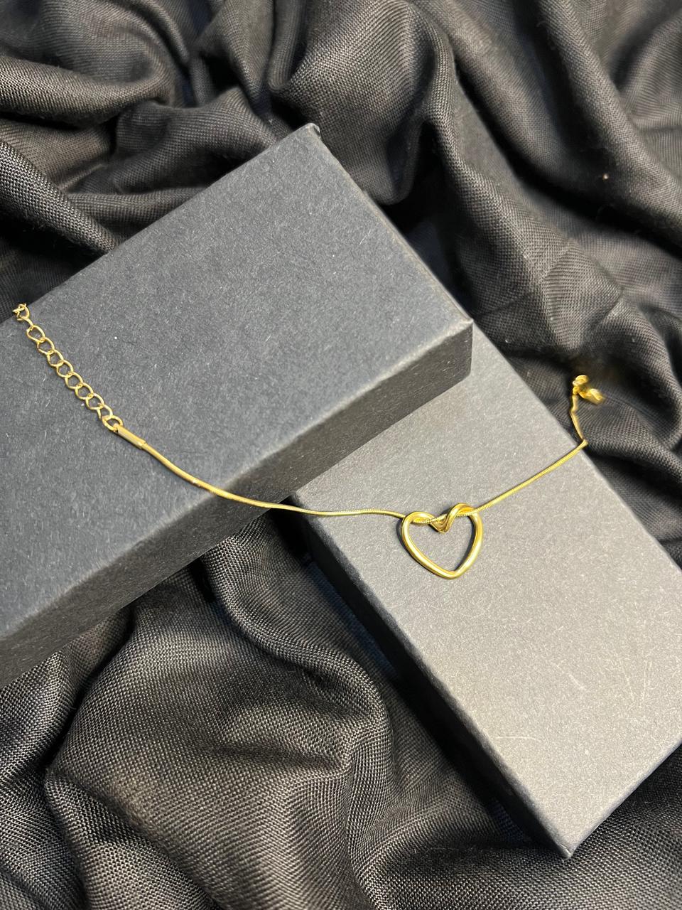HEART BRACELET