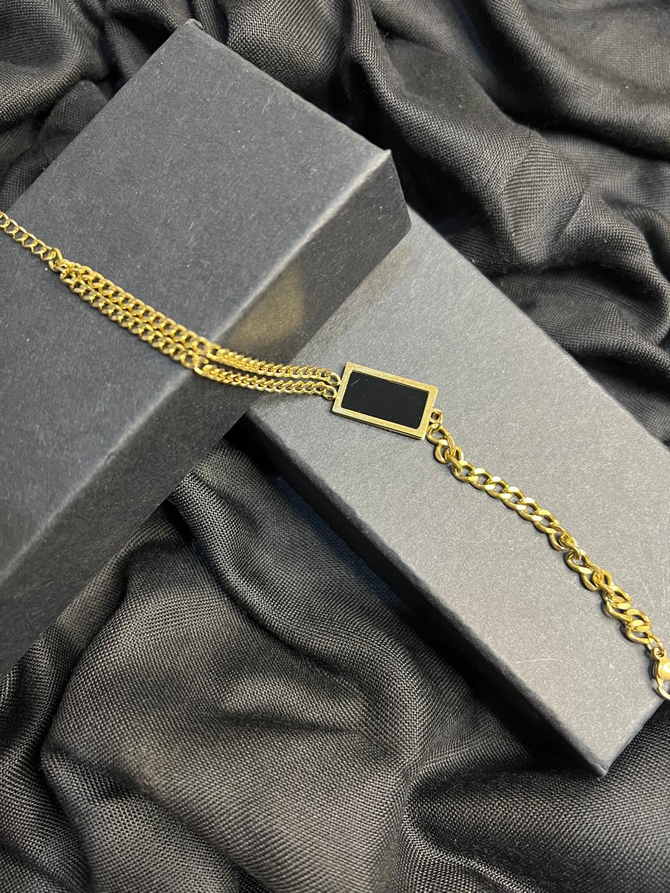 BLACK RECTANGLE GOLDEN BRACELET