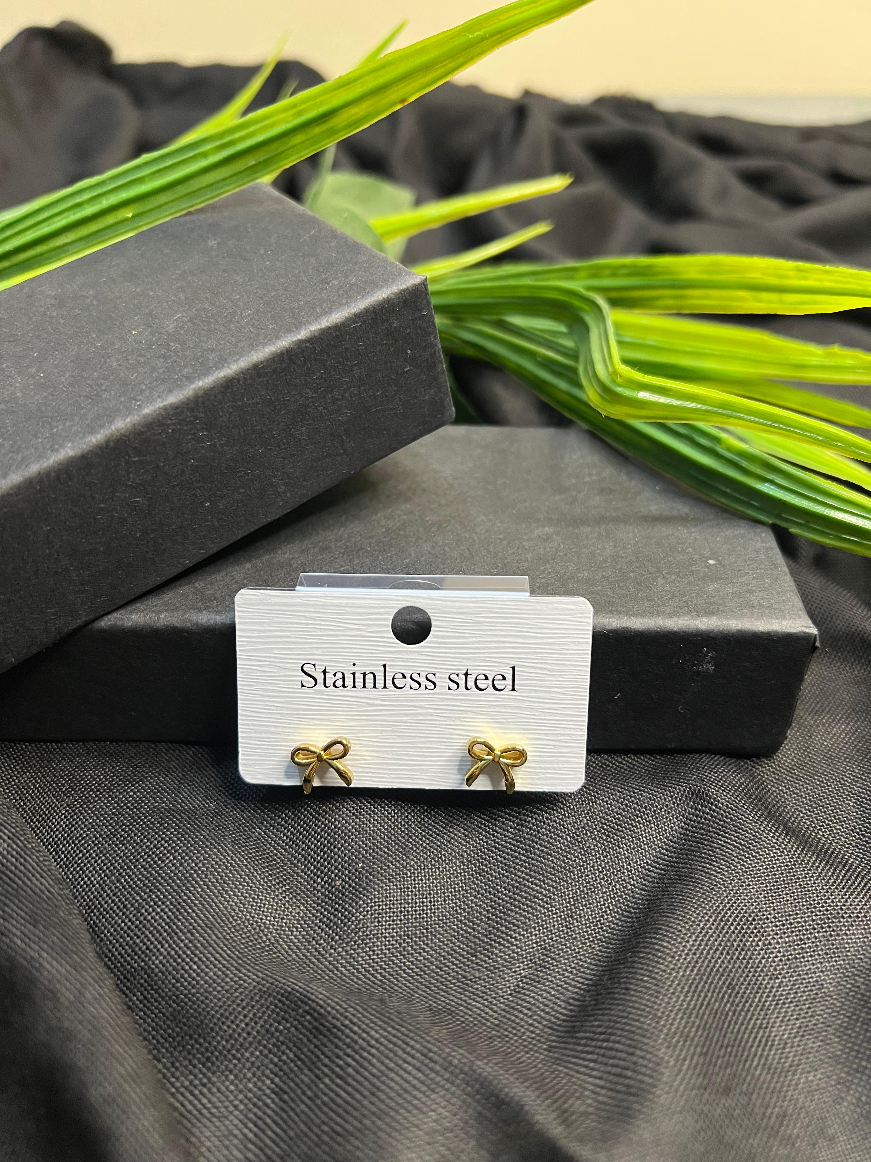 ELEGANT GOLD STAINLESS STEEL EARING
