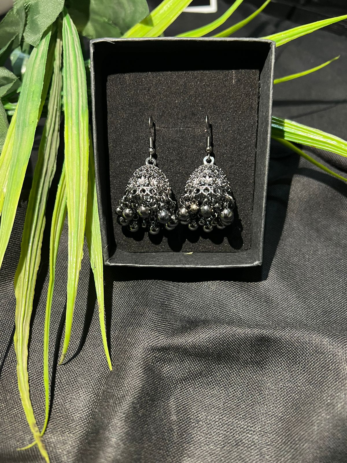 BLACK JUMKI