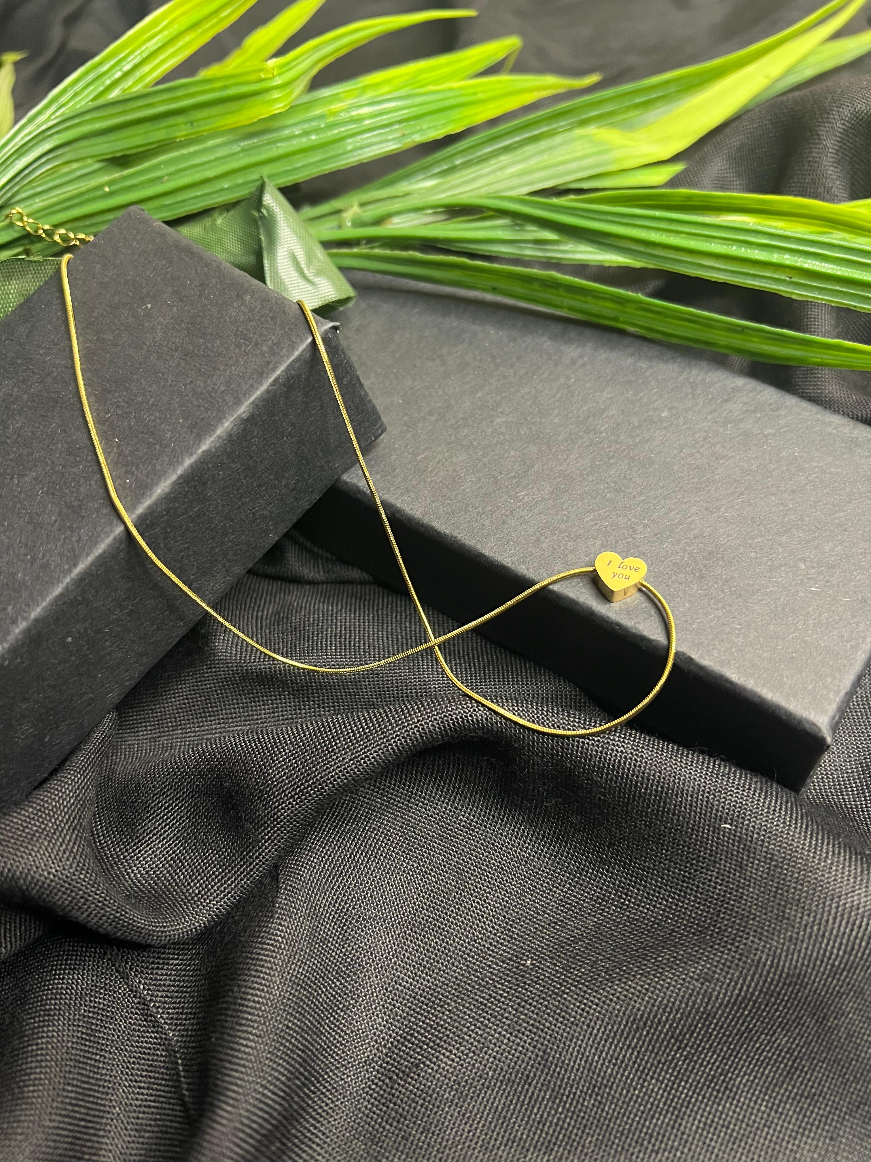 ELEGANT HEART PENDANT