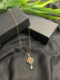 ELEGANT GOLDEN FLOWER PENDANT