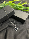ELEGANT BLACK STONE PENDANT